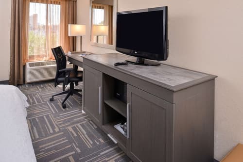 Hampton Inn closest to Universal Orlando, Room