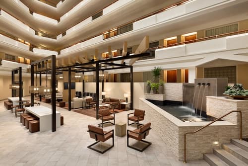 Embassy Suites by Hilton Austin Downtown South Congress, Lobby