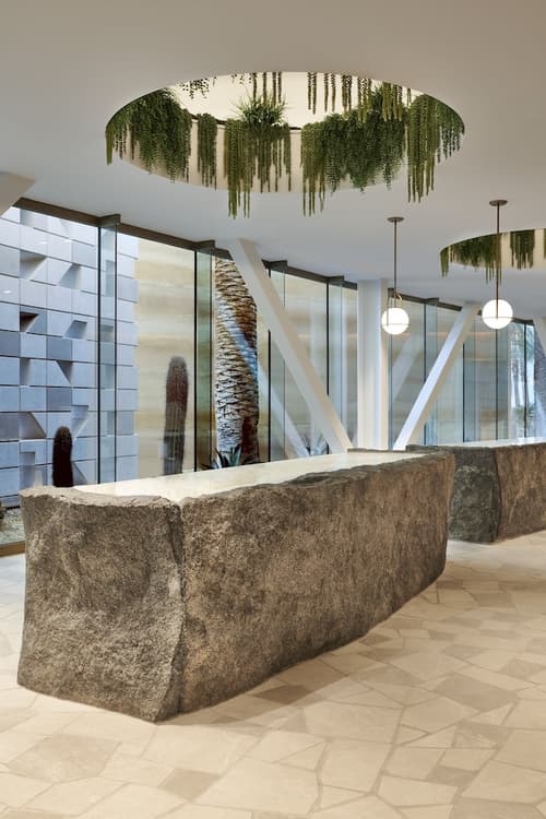 Virgin Hotels Las Vegas, Curio Collection by Hilton, Reception