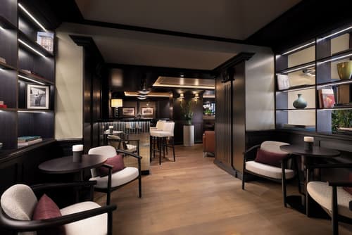 Sina De la Ville, Lobby lounge