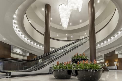 Hyatt Regency Tulsa Downtown, Lobby