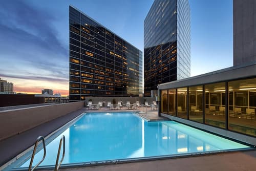 Hyatt Regency Tulsa Downtown, Rooftop pool