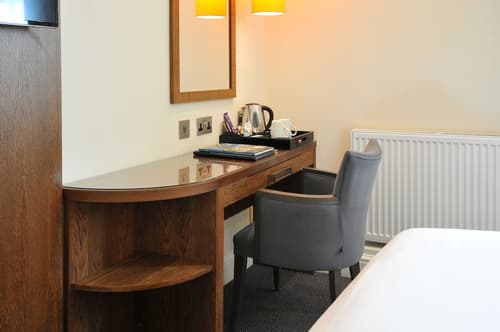 The Bromley Court Hotel, Room