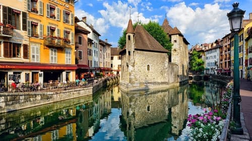 Mercure Annecy Sud, Point of interest