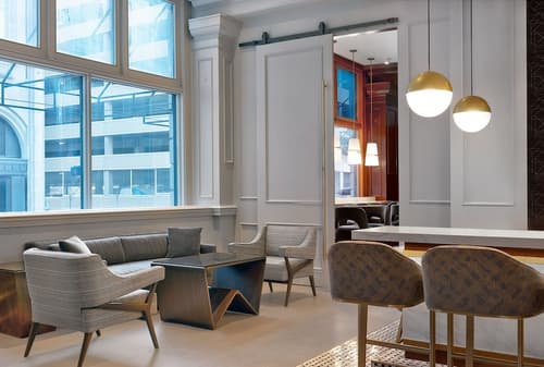 Le Meridien St. Louis Downtown, Lobby sitting area