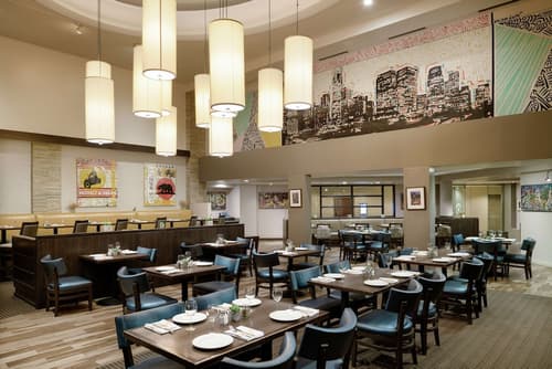 DoubleTree by Hilton Hotel Los Angeles Downtown, Dining