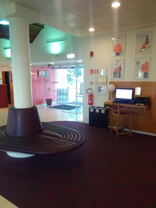 ibis Setubal, Interior entrance