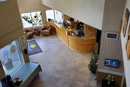 Days Inn & Conference Centre by Wyndham Penticton, Lobby