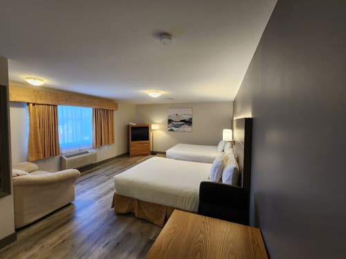Days Inn & Conference Centre by Wyndham Penticton, Room