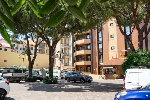 Hotel Grifone, Exterior detail