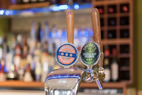 Copthorne Hotel and Resort Queenstown Lakefront, Bar (on property)