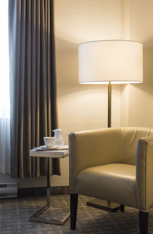Lord Elgin Hotel, Room