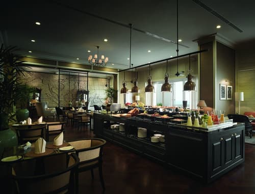 Eastern And Oriental Hotel, Room