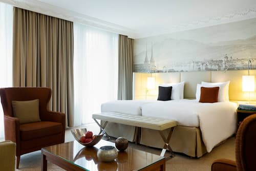 Renaissance Lucerne Hotel, Room
