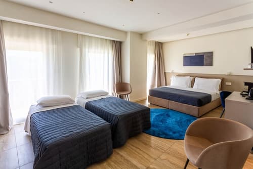 Hotel Petit Palais, Room