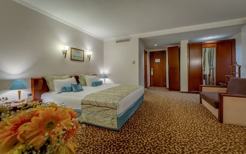 Best Western Plus Khan Hotel, Room