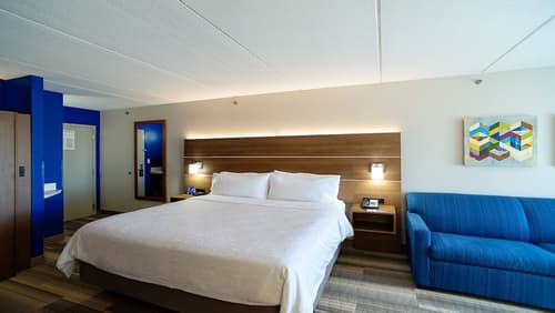 Holiday Inn Express & Suites Tempe by IHG, Room