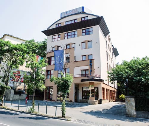 Hotel Mediterran, Primary image