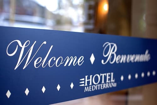 Hotel Mediterran, Interior entrance