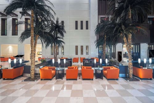 Hyatt Regency Dubai, Lobby