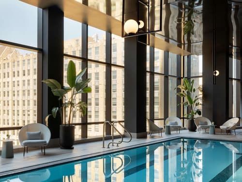 Raffles Boston, Pool