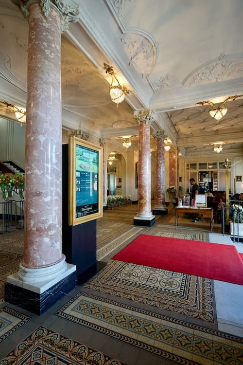 Hotel Schweizerhof Luzern, Lobby