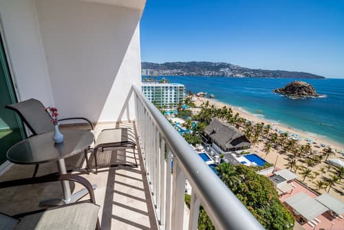 Hotel Emporio Acapulco, Room