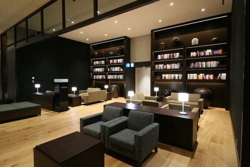 Hotel Gracery Shinjuku, Lobby sitting area