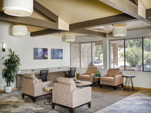 Yavapai Lodge, Lobby sitting area