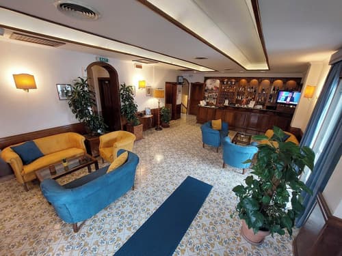 Hotel Mega Mare, Lobby sitting area