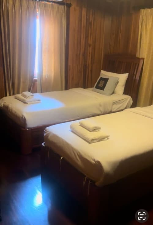 Luang Prabang Province, Room