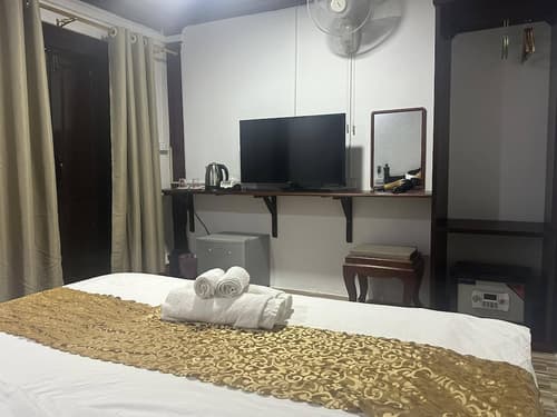 Luang Prabang Province, Room