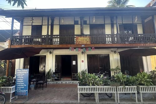 Luang Prabang Province, Front of property