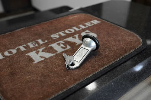 Hotel Stoller, Reception