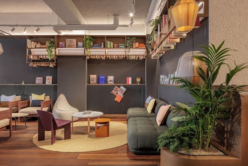 The Usual Rotterdam, Lobby sitting area