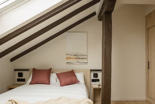 Líbere Bilbao Ledesma, Room