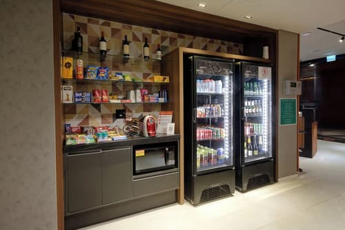 Golden Tower Express Nações Unidas by Fênix Hotéis, Reception