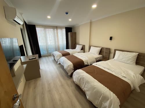 Rena Grand Residence & Suite, Room