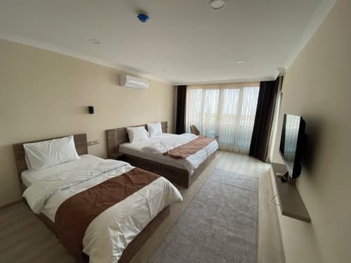 Rena Grand Residence & Suite, Room