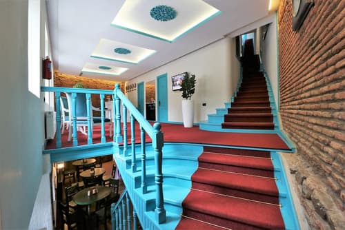 City Inn - Boutique Hotel Tbilisi, Interior entrance