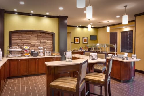 Staybridge Suites Cheyenne by IHG, Breakfast meal