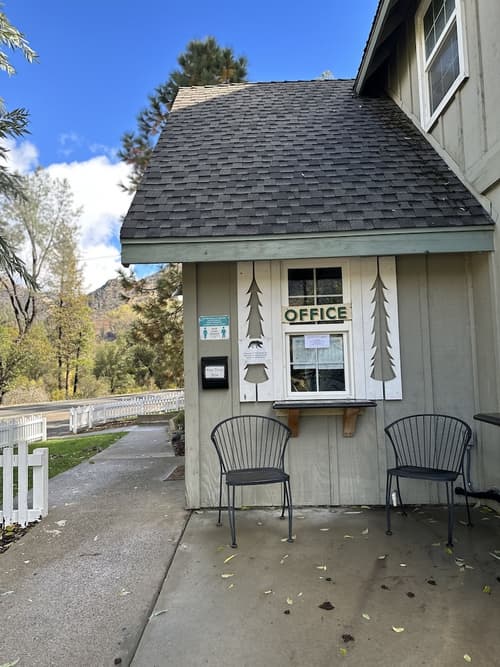 Indian Flat RV Park - Tent Cabins & Cottages, Reception