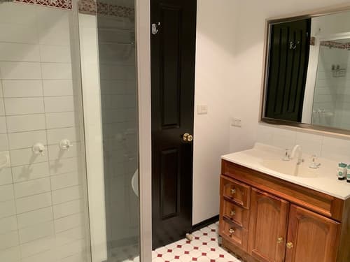 The Macquarie Hotel, Room