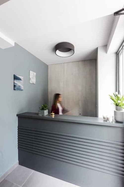 12 Reasons Why Metaxourgeio, Reception