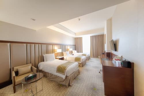 Makkah Al Aziziah, Room