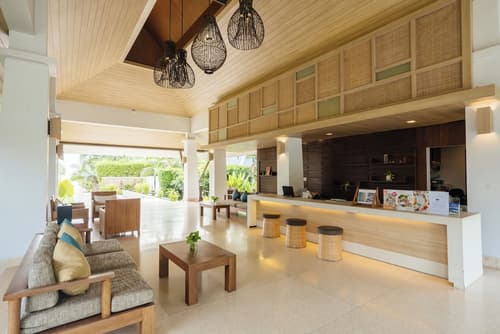 Sirarun Resort, Reception