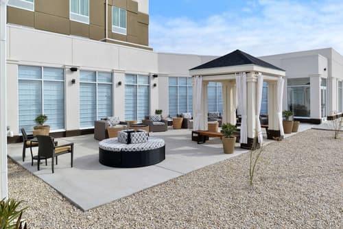 Hilton Garden Inn Hobbs, Exterior