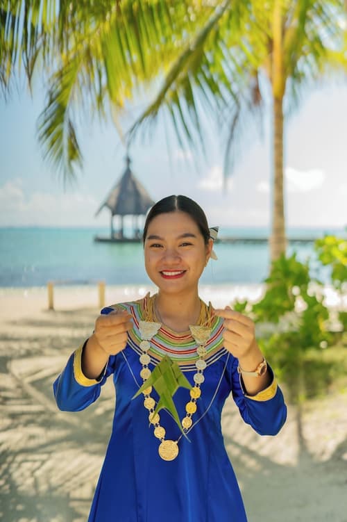 Canareef Resort Maldives, Reception