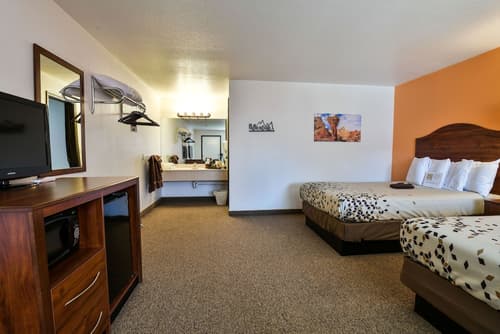 Adventure Inn & Motel, Room