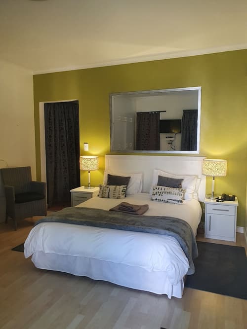 The Langholm Hotel, Room